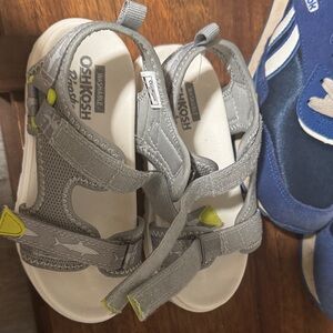 OshKosh B'gosh Gray and Yellow Kids Sandals